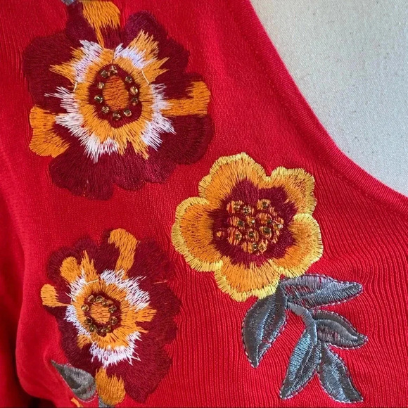 Inc INTERNATIONAL CONCEPTS Red Femme Sweater Top Plus 2X Embroidered - Picture 7 of 10